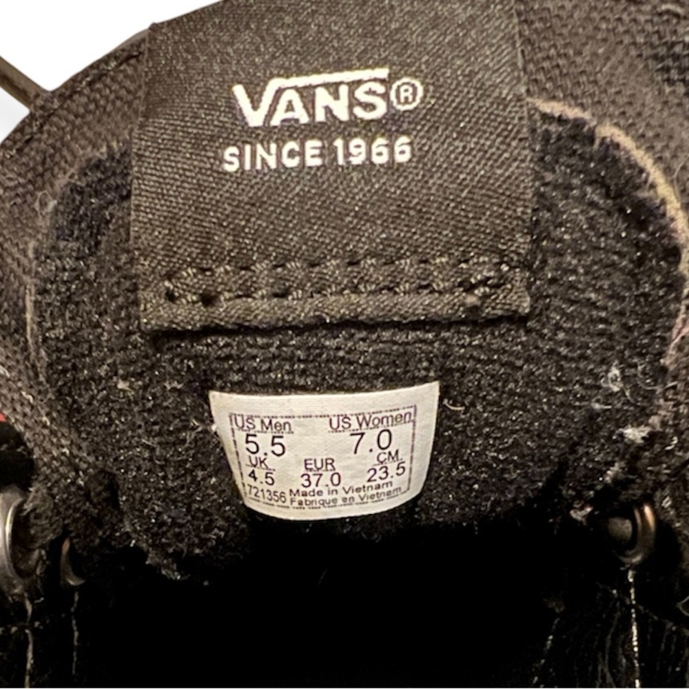 VANS Sk8-Hi Canvas Shoe- Size Men’s 5.5, Woman’s 7.0 - Picture 7 of 8
